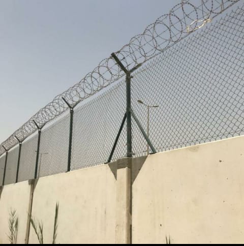 شبوك مجلفنة للمزارع